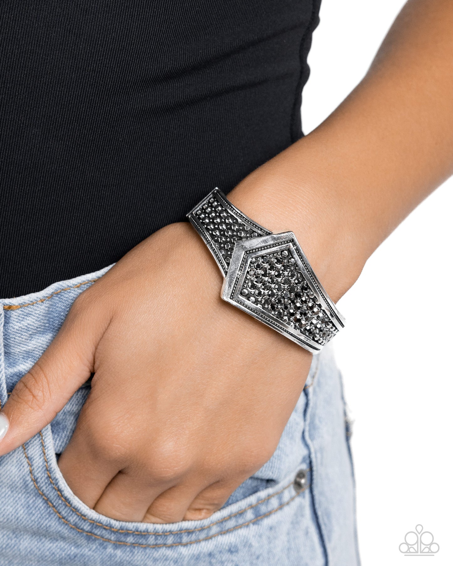 Order of the Arrow - Silver Paparazzi Accessories