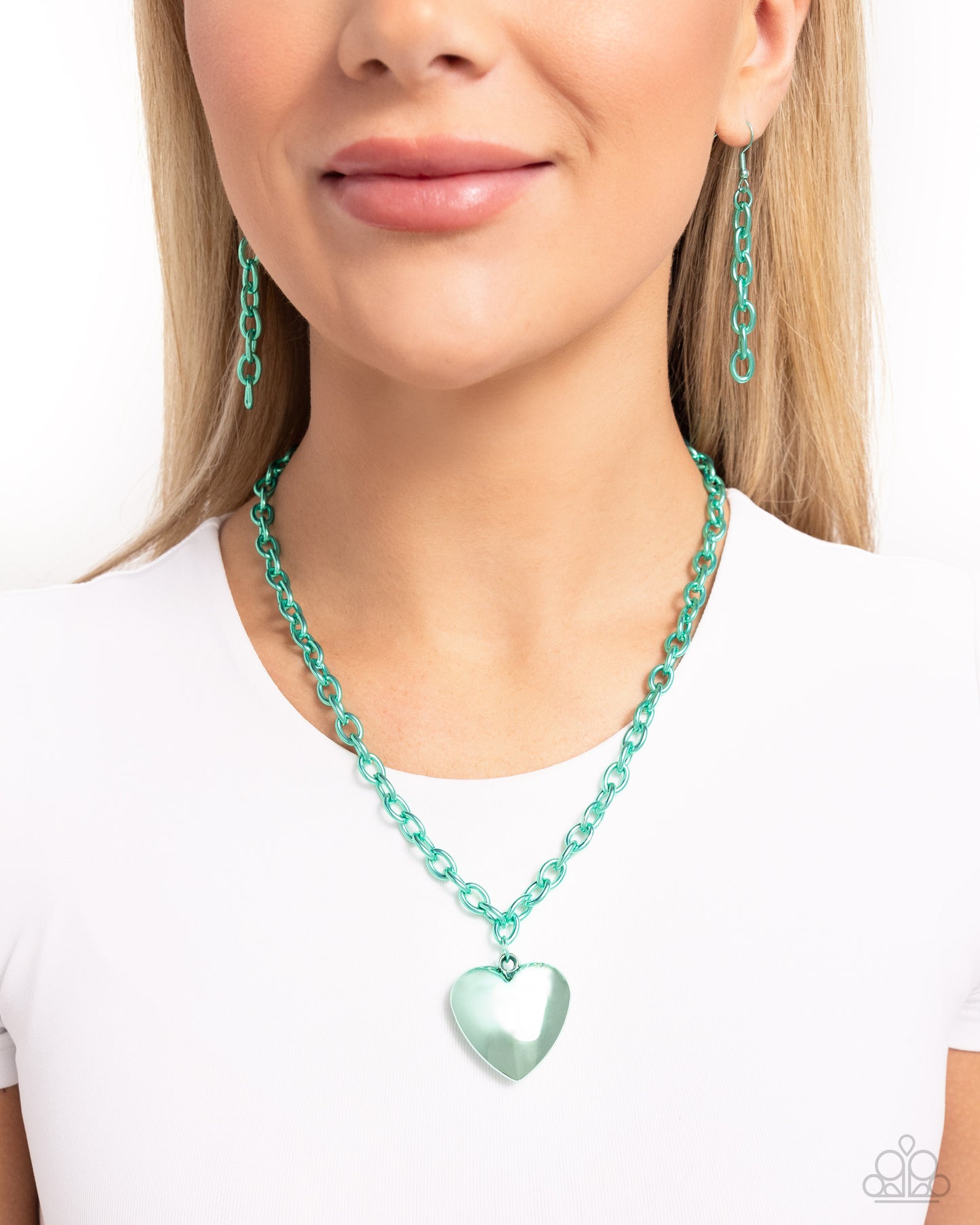 Loving Luxury - Green Paparazzi Accessories