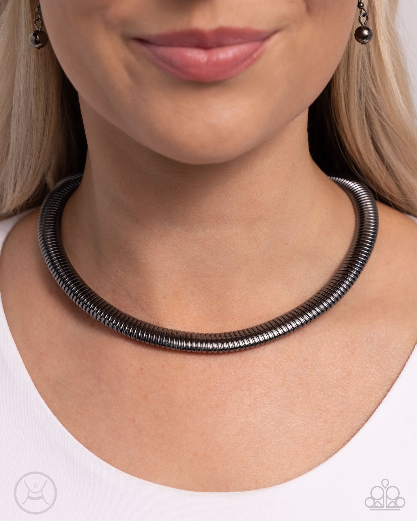 Choker Of The Century - Black Paparazzi Accessories