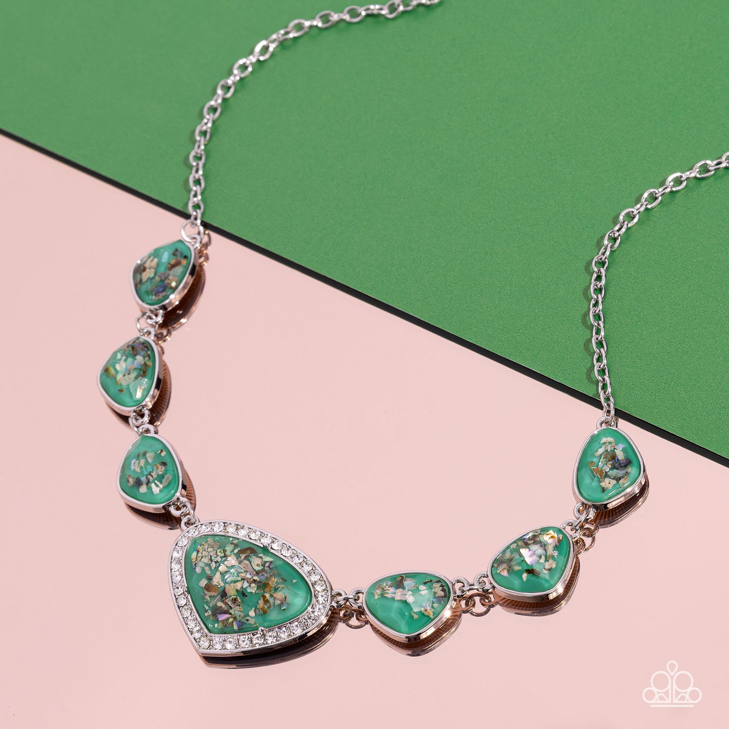 Discreet Dazzle - Green Paparazzi Accessories