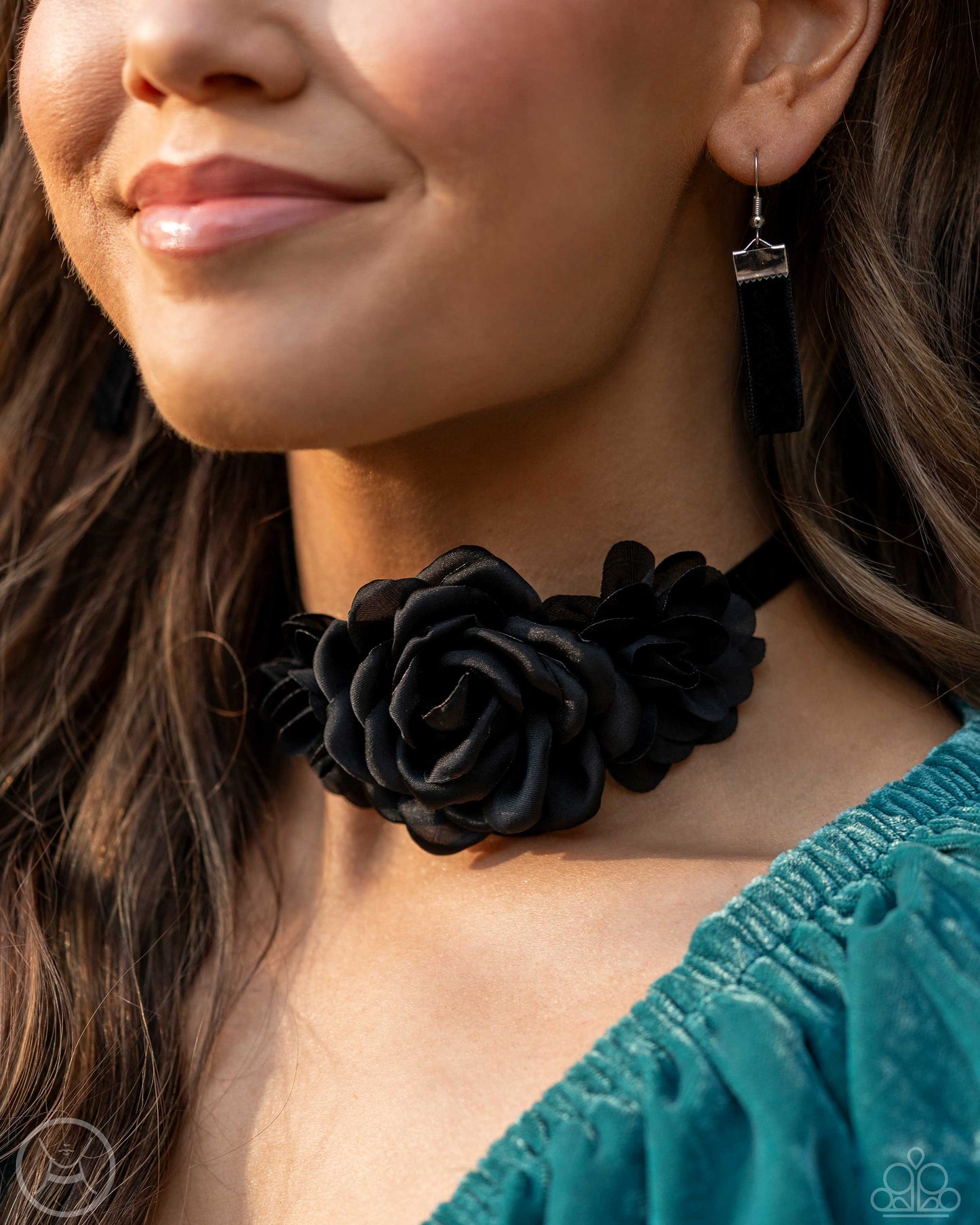 Very Viscountess - Black Paparazzi Accessories
