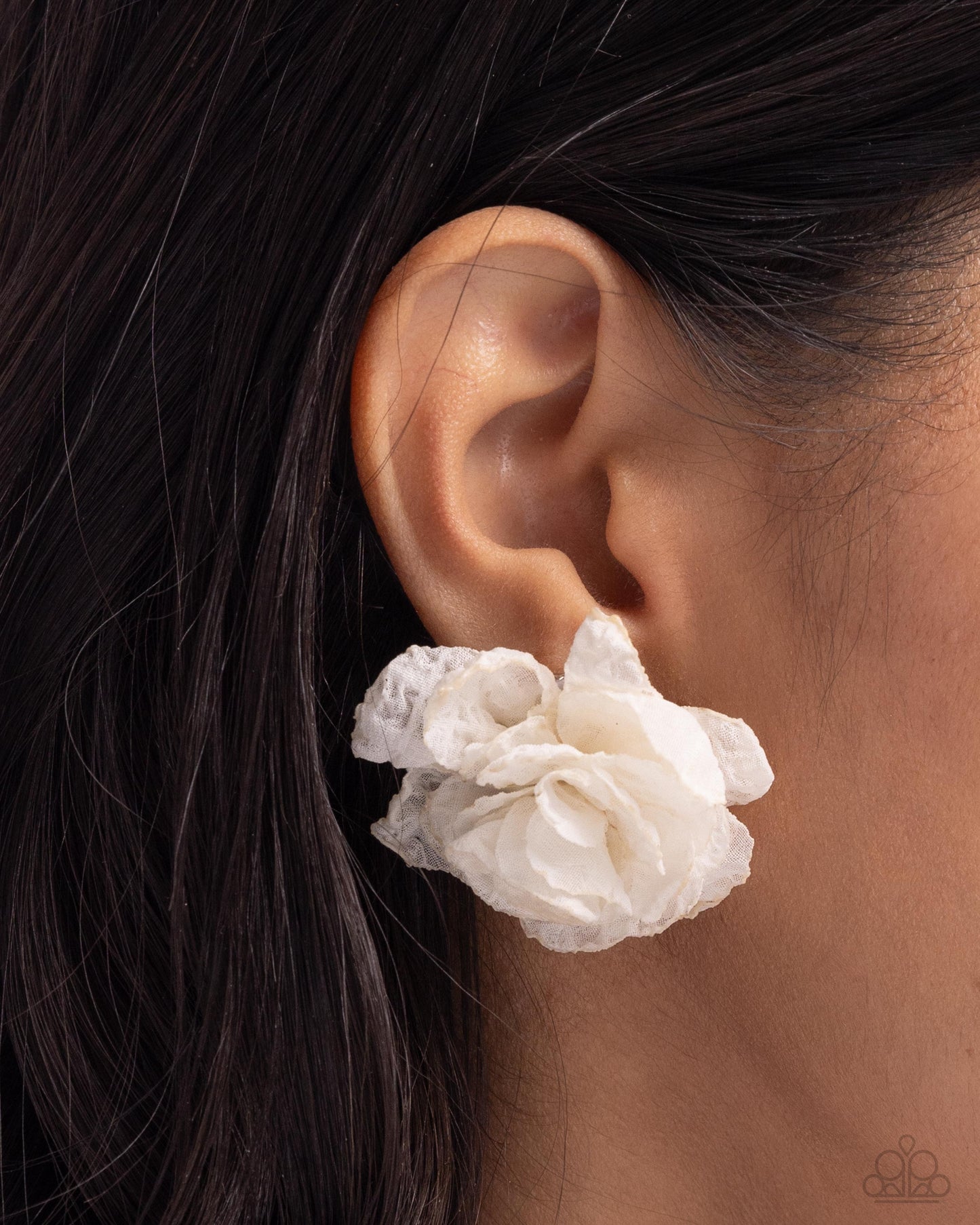 Tulle Twist - White Paparazzi Accessories