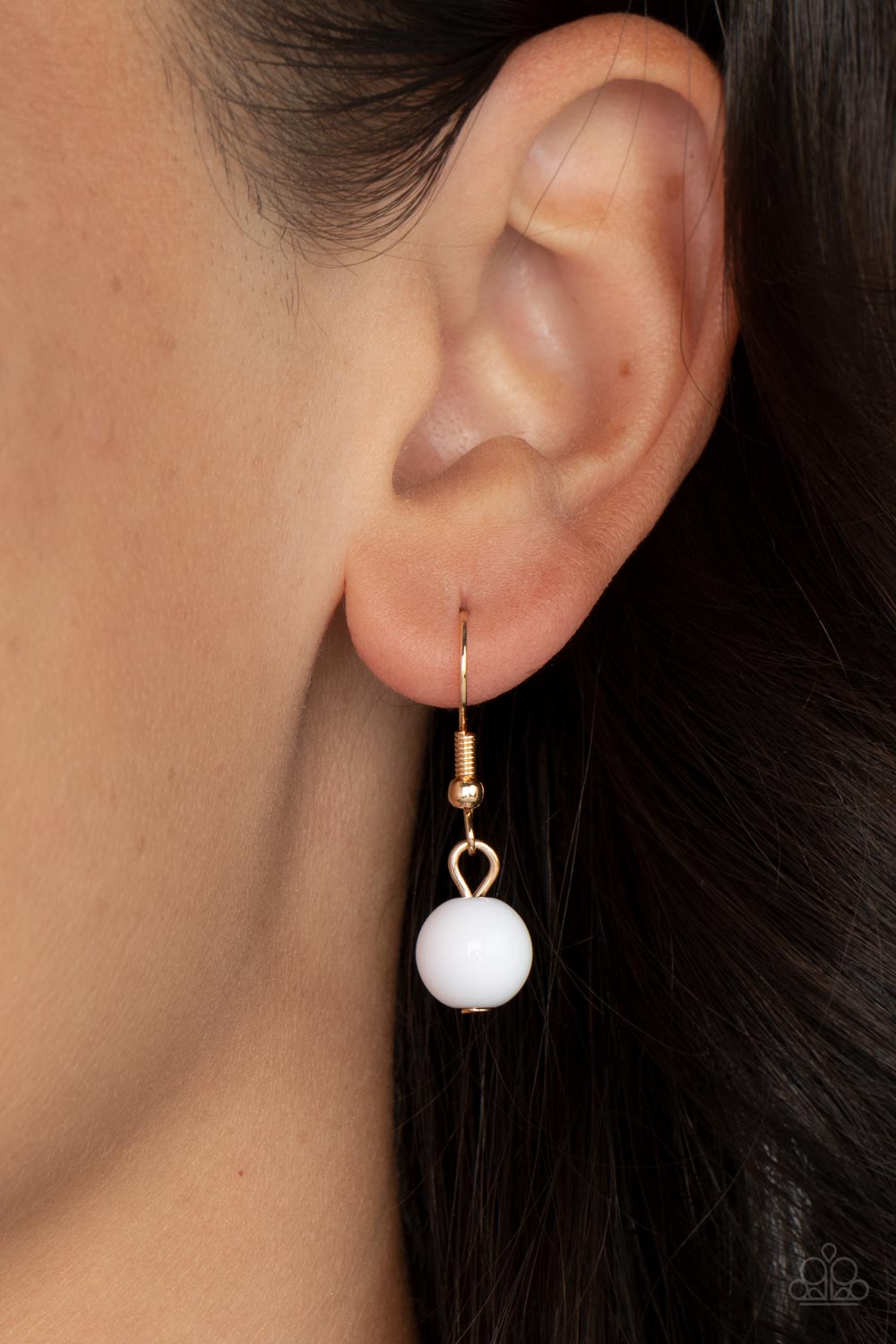 Private Paradise - White Paparazzi Accessories