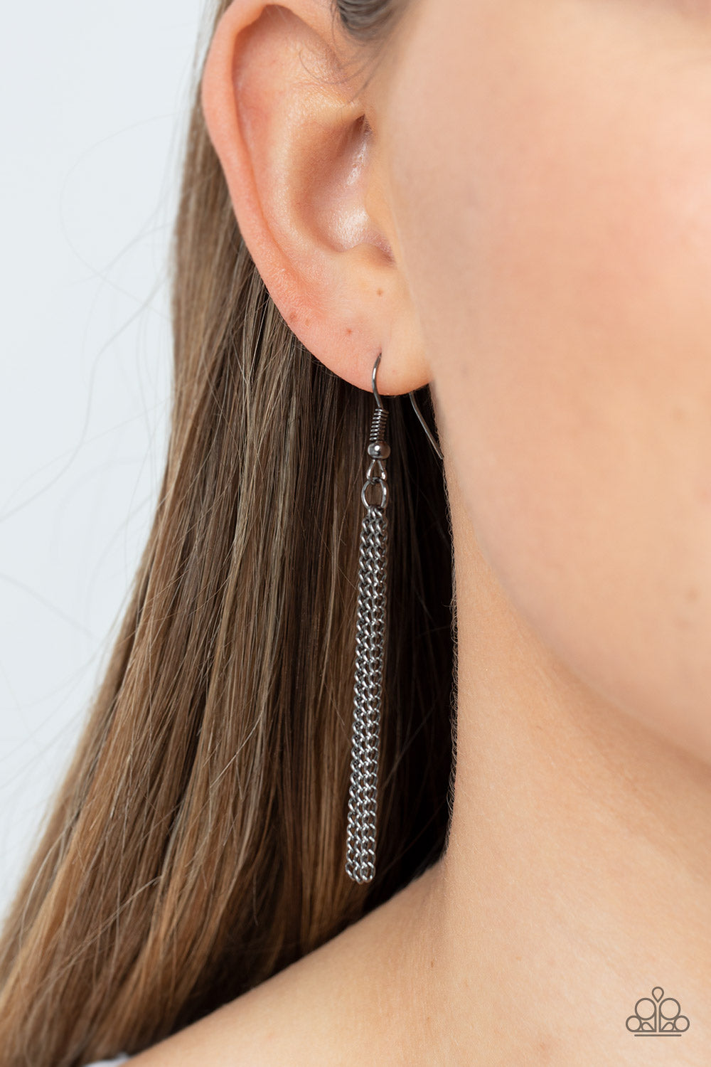 Reeling in Relics - Black Paparazzi Accessories