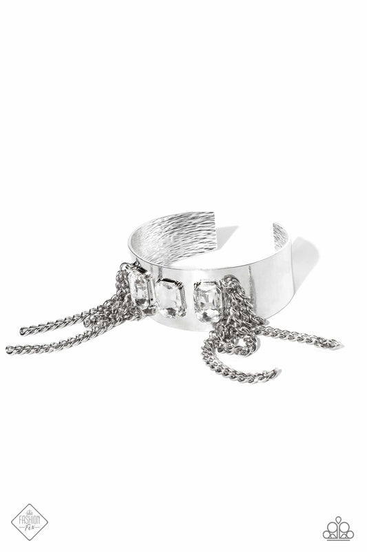 CHAIN Showers - White Paparazzi Accessories