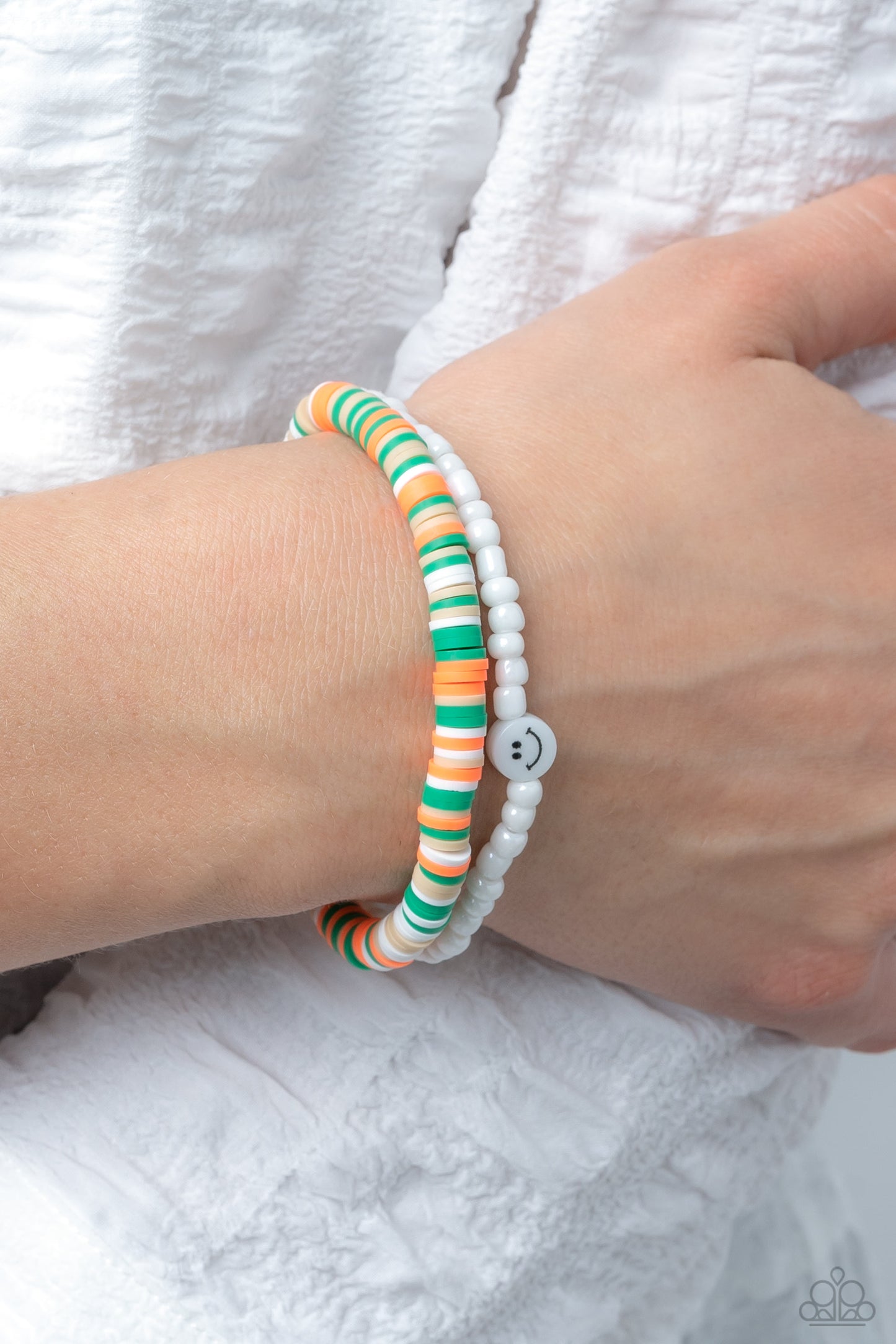 Tabloid Talent - Green Paparazzi Accessories