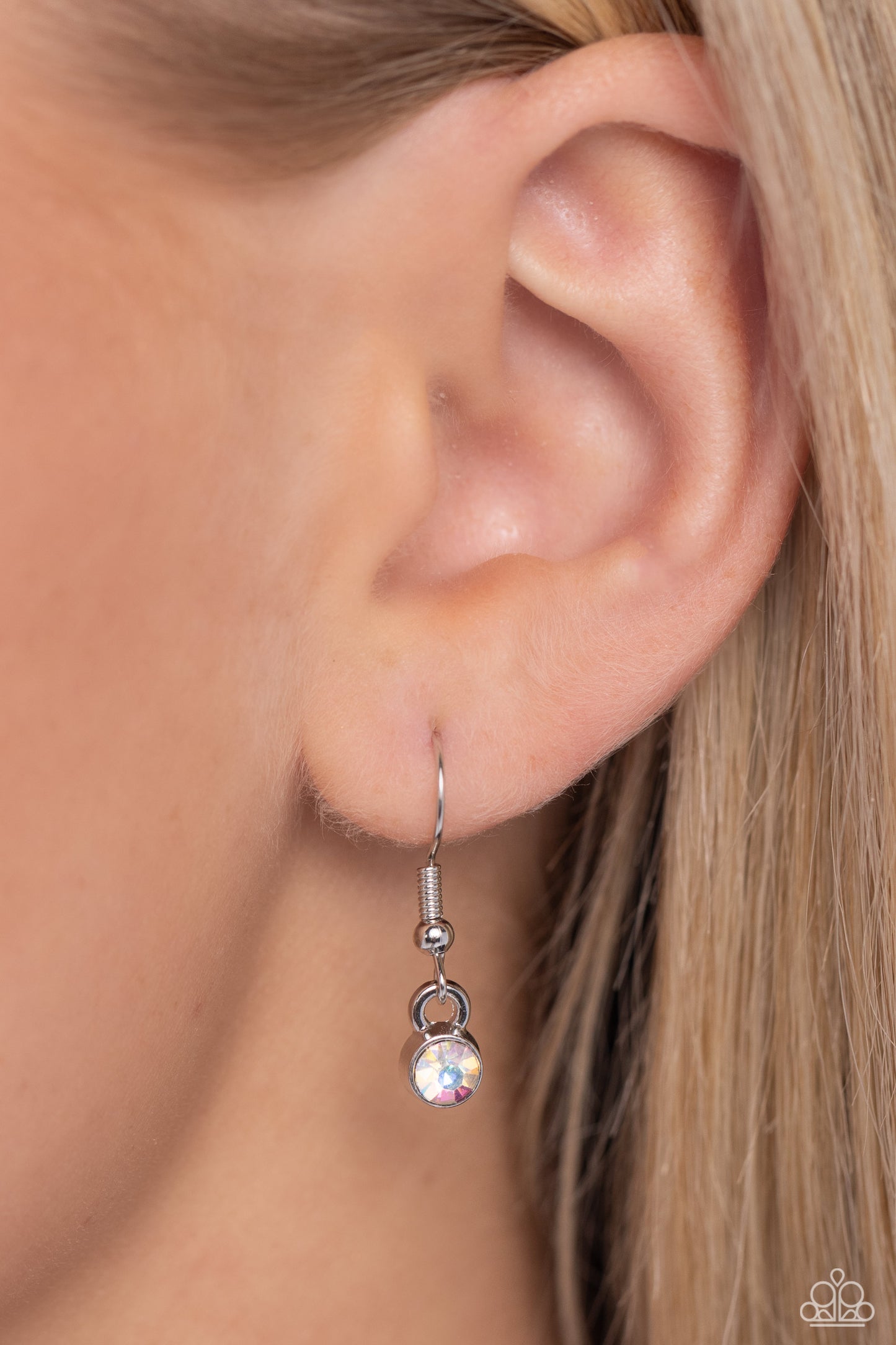 XO Showcase - White Paparazzi Accessories