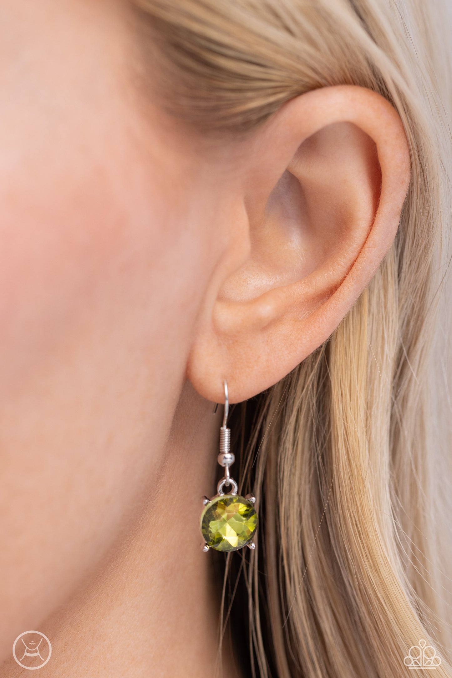 Dramatic Debut - Multi Paparazzi Accessories